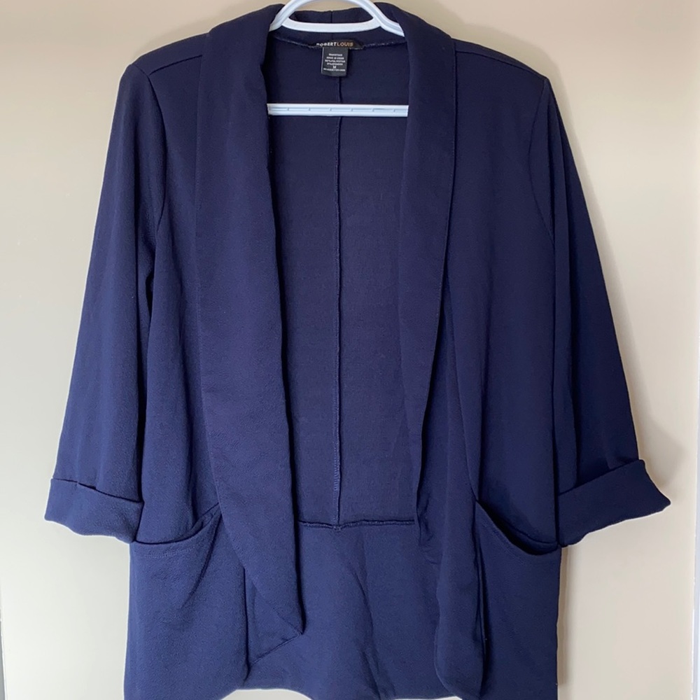 3/4 sleeve blazer/cardigan with pockets.